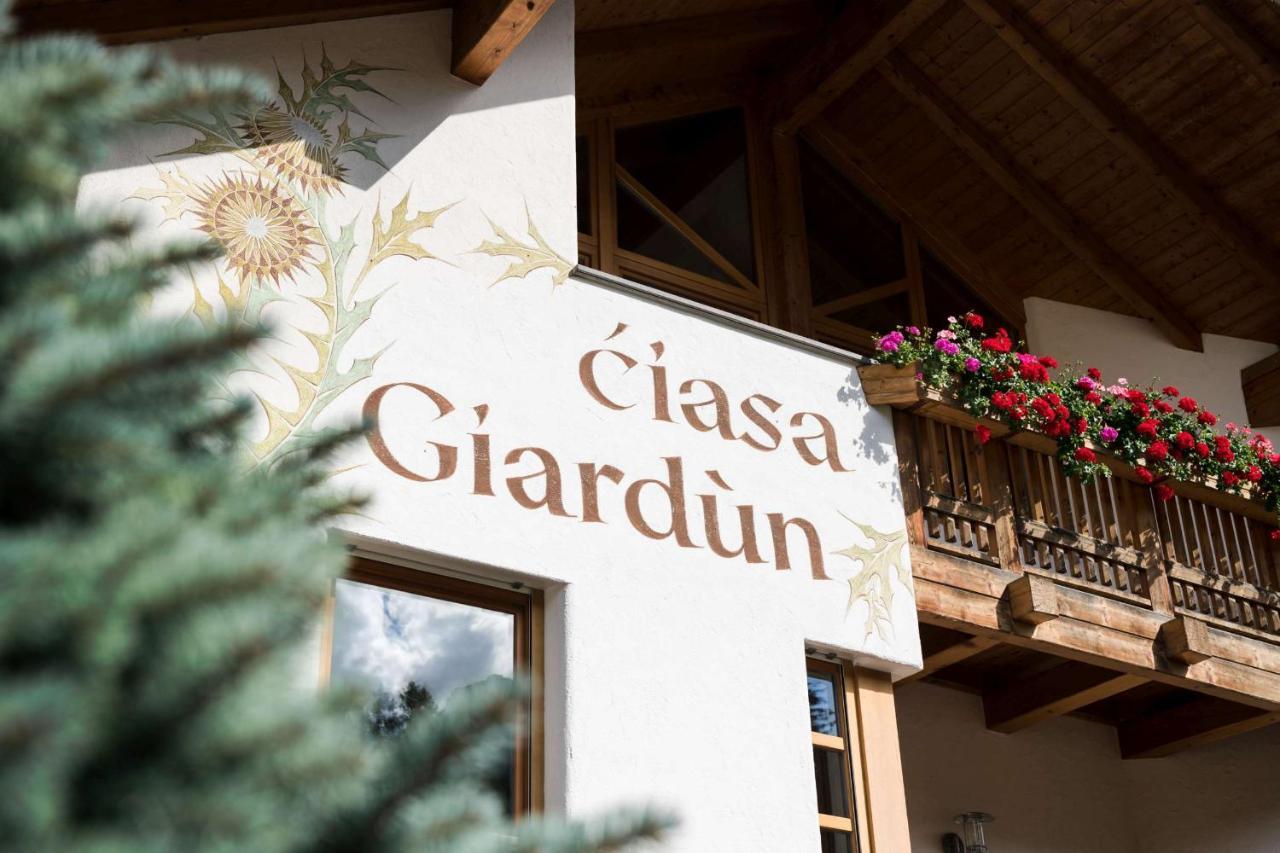 Residence Ciasa Giardun La Villa  Luaran gambar