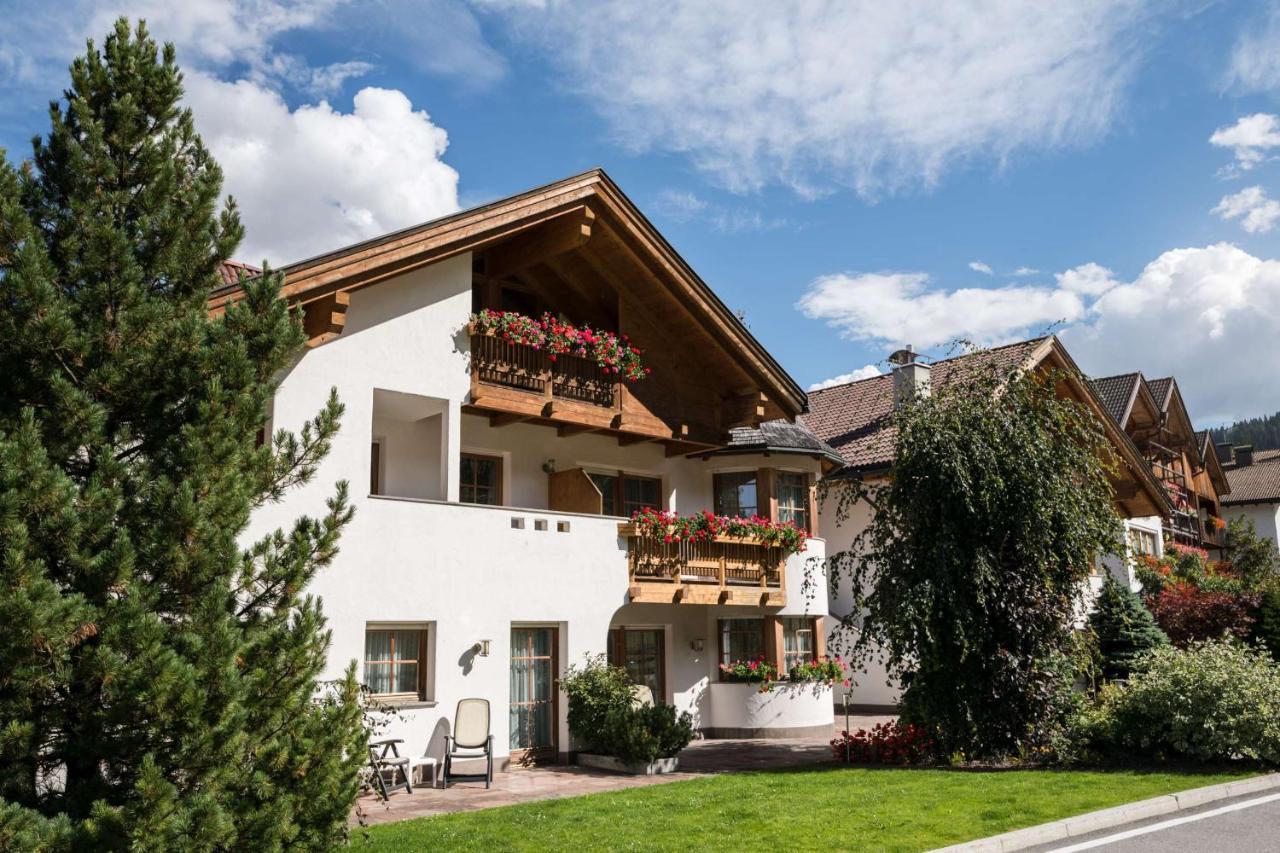 Residence Ciasa Giardun La Villa  Luaran gambar